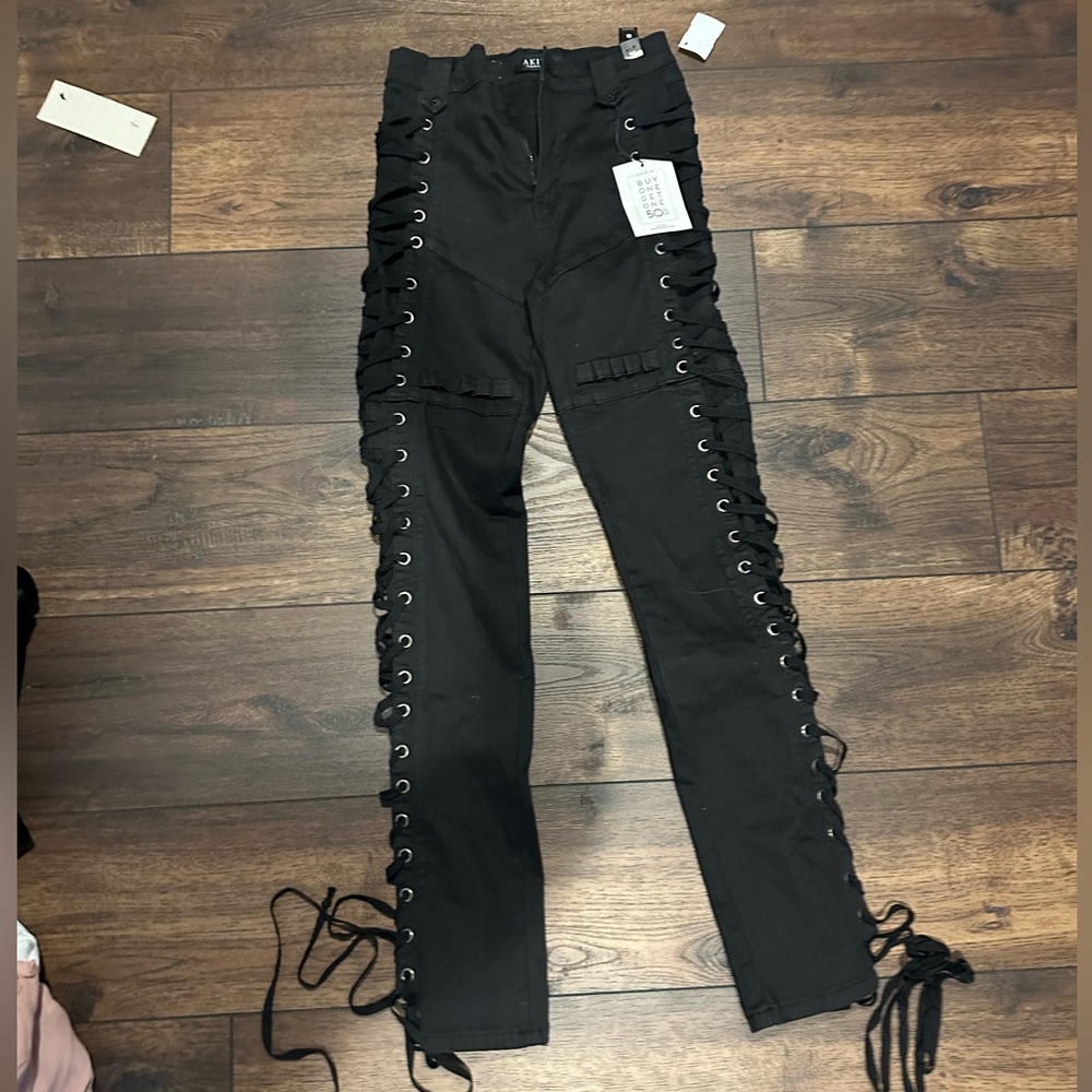 Akira Side Lace Pants